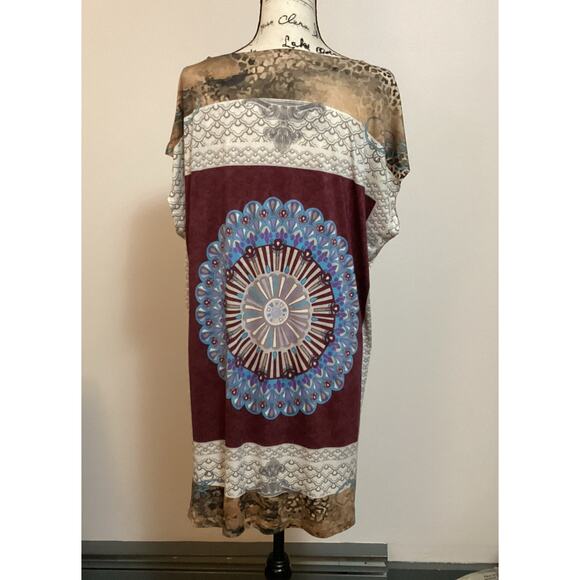 Isle Apparel Shift Dress Tunic Medallion Mandala Slinky Stretchy Made in Turkey - Picture 7 of 12